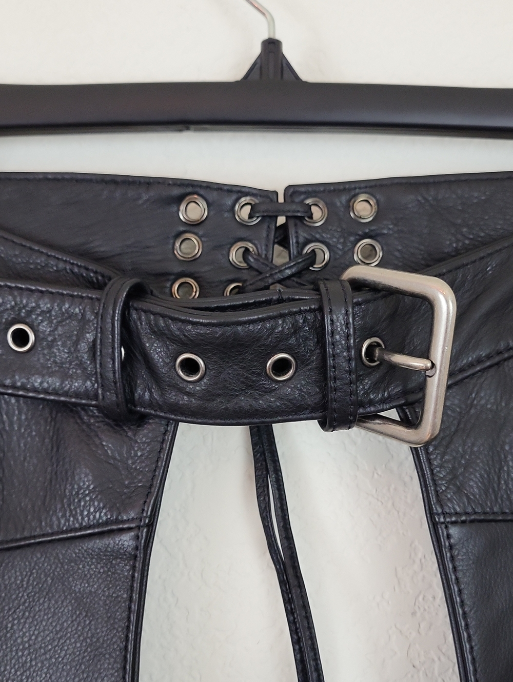 Harley Davidson Black Leather Motorcycle Biker Chaps Women's Small - Picture 5 of 13